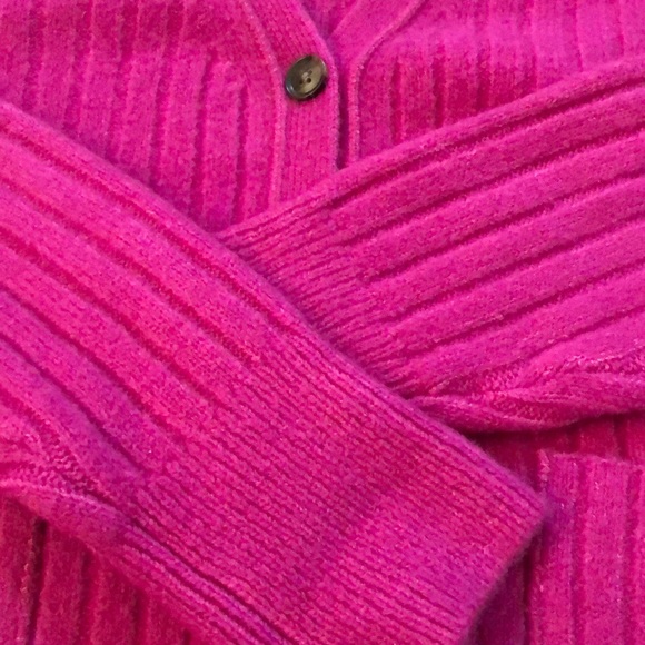 Banana Republic button down cardigan - Picture 13 of 16
